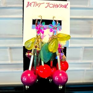 Betsy Johnson, Holiday earrings